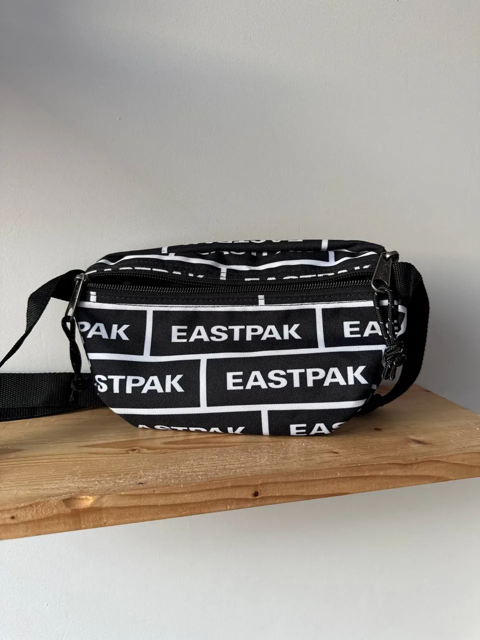 Поясная сумка Eastpak 2