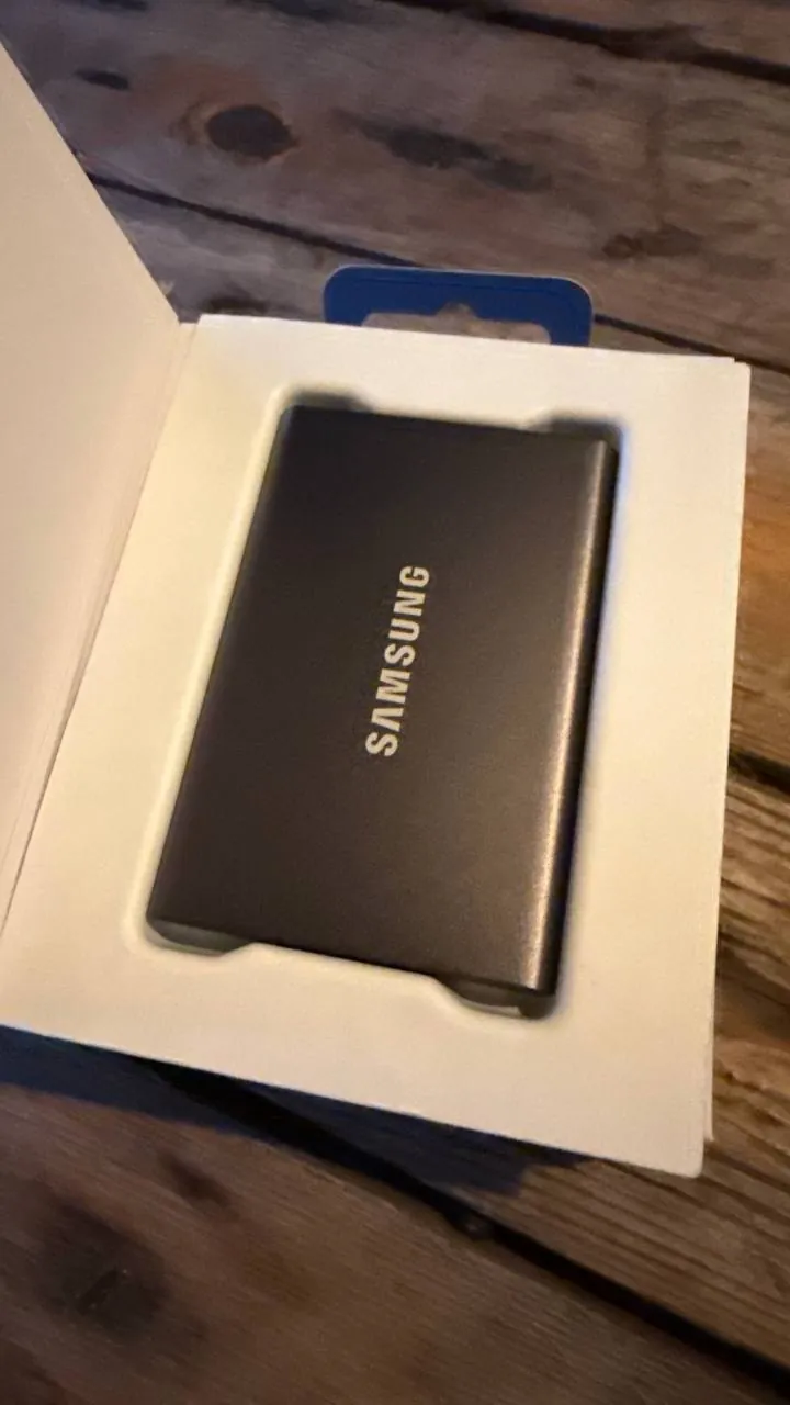 Внешний SSD Samsung Portable T7 2TB 1
