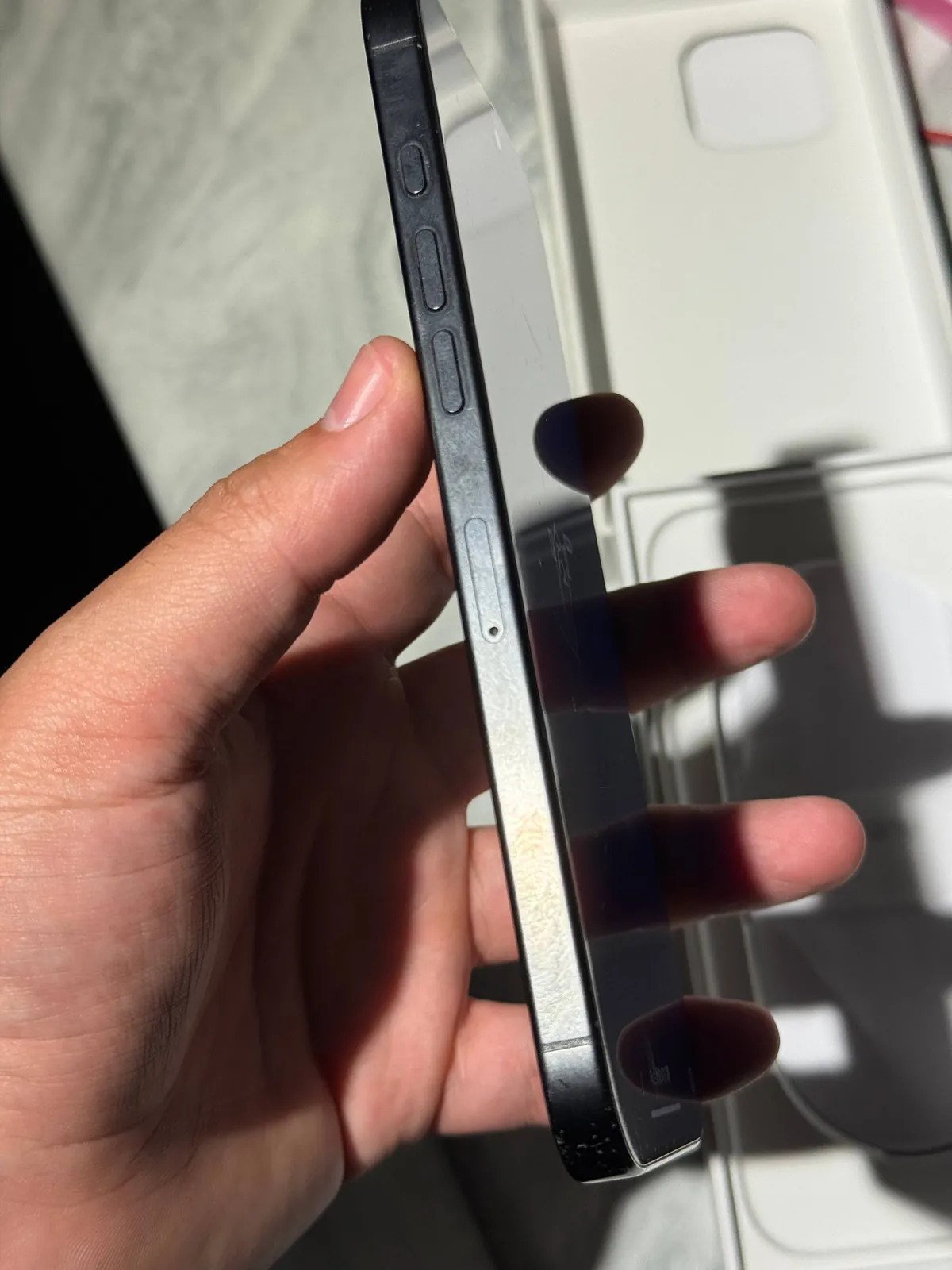 IPhone 16 Pro Max 256GB б/у 3