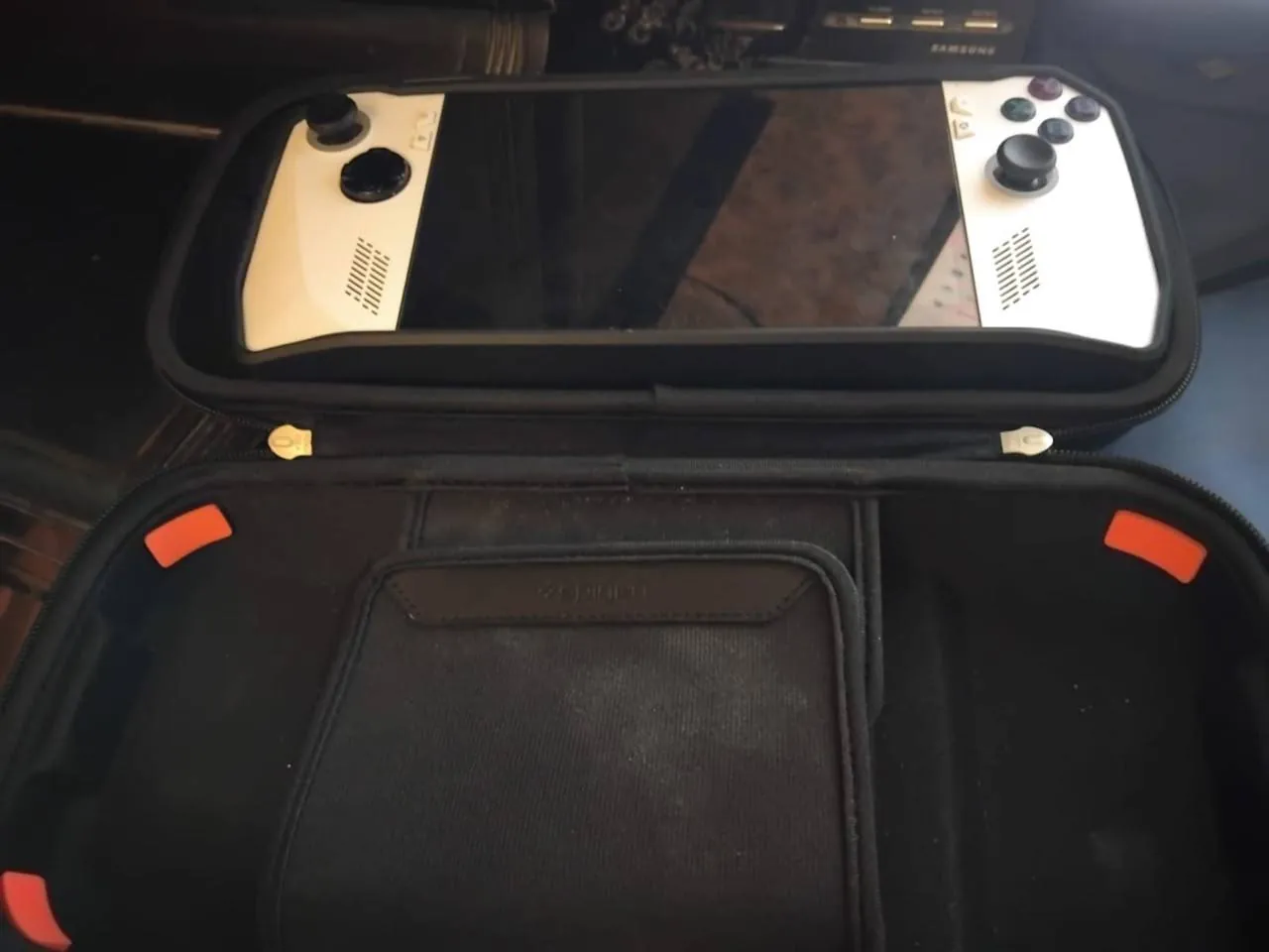 Портативная консоль ASUS ROG Ally 512 ГБ 2