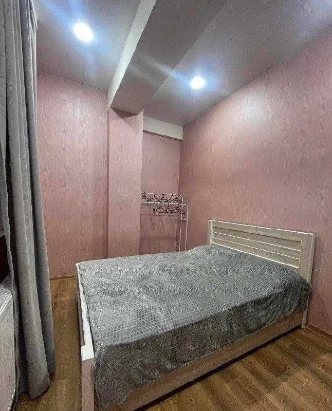 Квартира 70 м² с 3 комнатами в Глдани 2