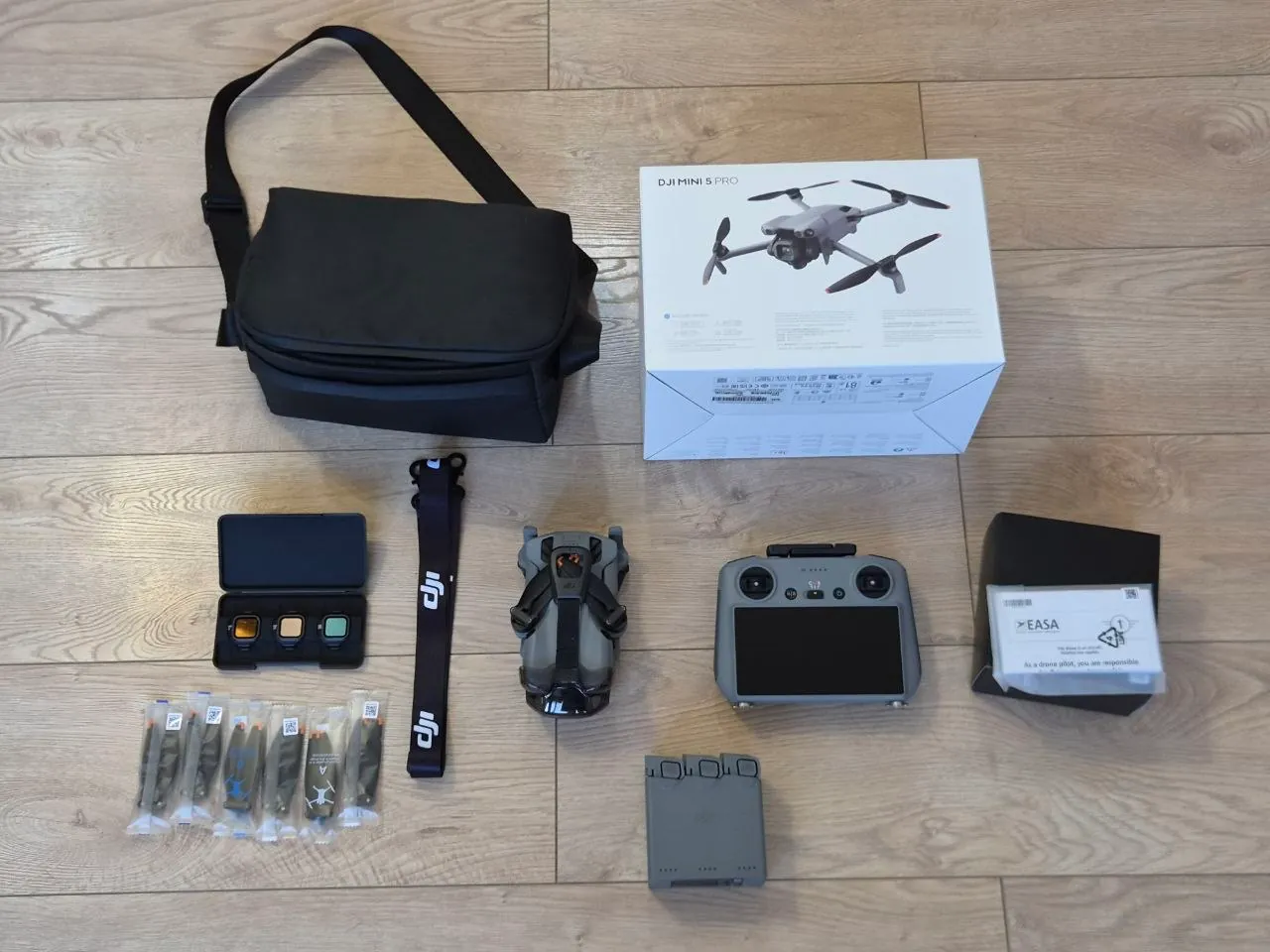 Дрон DJI Mini 5 Pro Fly More Combo 3