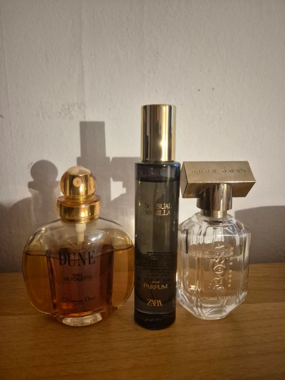 Женские духи Dior, Hugo Boss и Zara 1