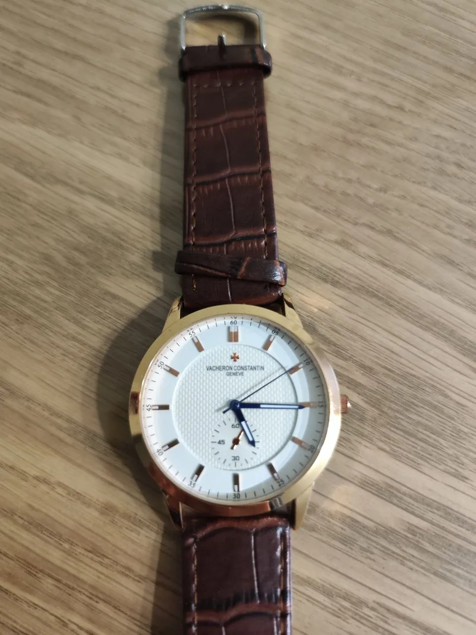 Часы: Apple Watch, Casio, реплика Vacheron 3
