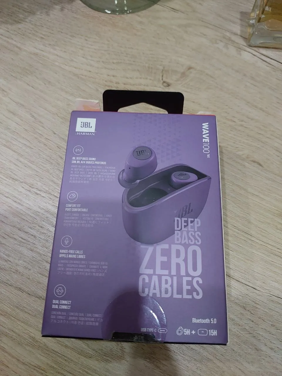 Беспроводные наушники JBL новые 1
