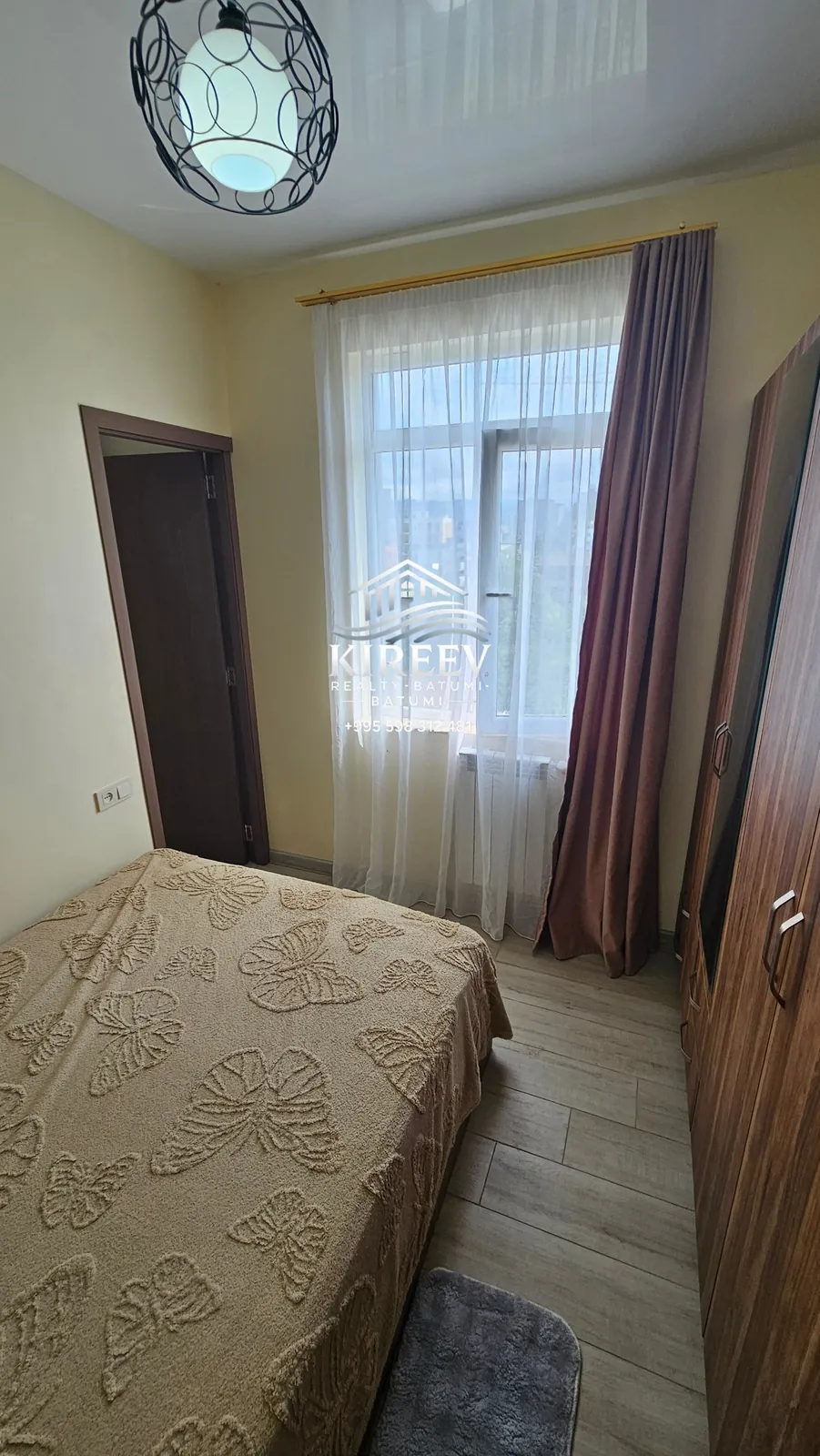 Квартира с парковкой на Ангиса в Батуми 7