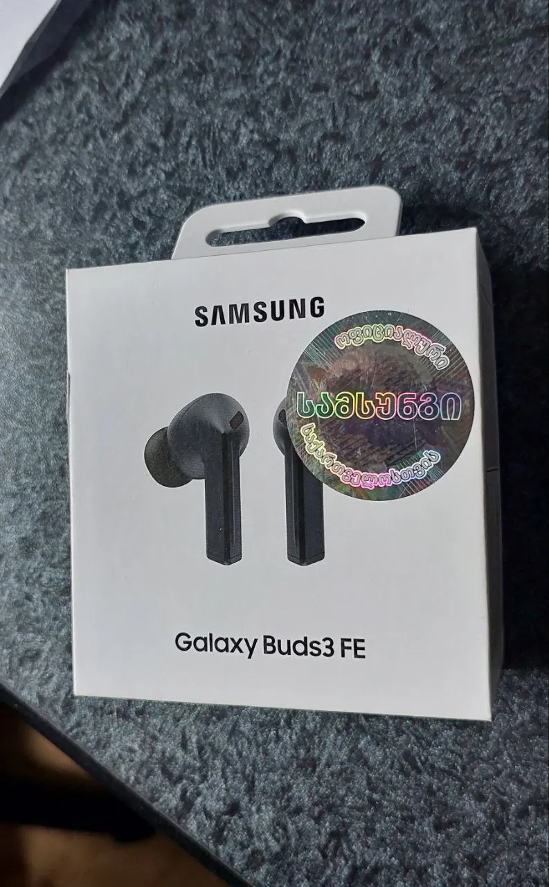 Samsung Galaxy A73 5G и наушники Buds 3 Fe 5