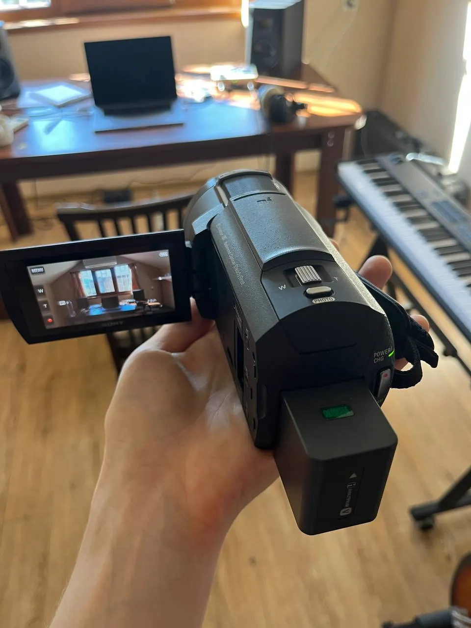 Видеокамера Sony FDR-AX43 4K 5
