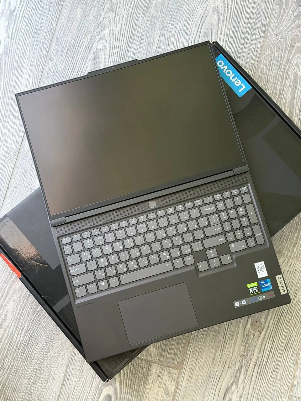 Игровой ноутбук Lenovo Legion S7 4