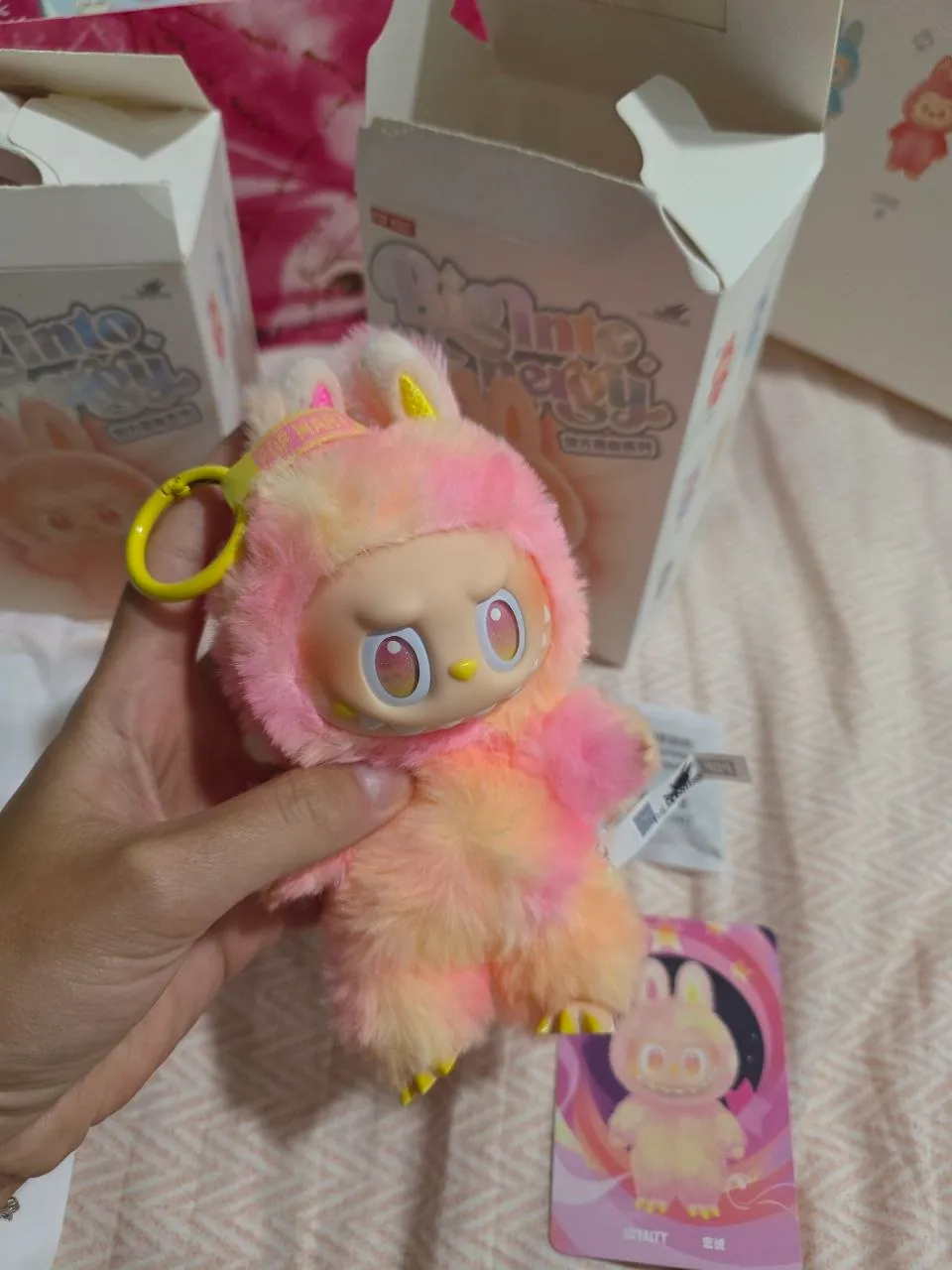 Коллекционные фигурки Pop Mart Labubu 5