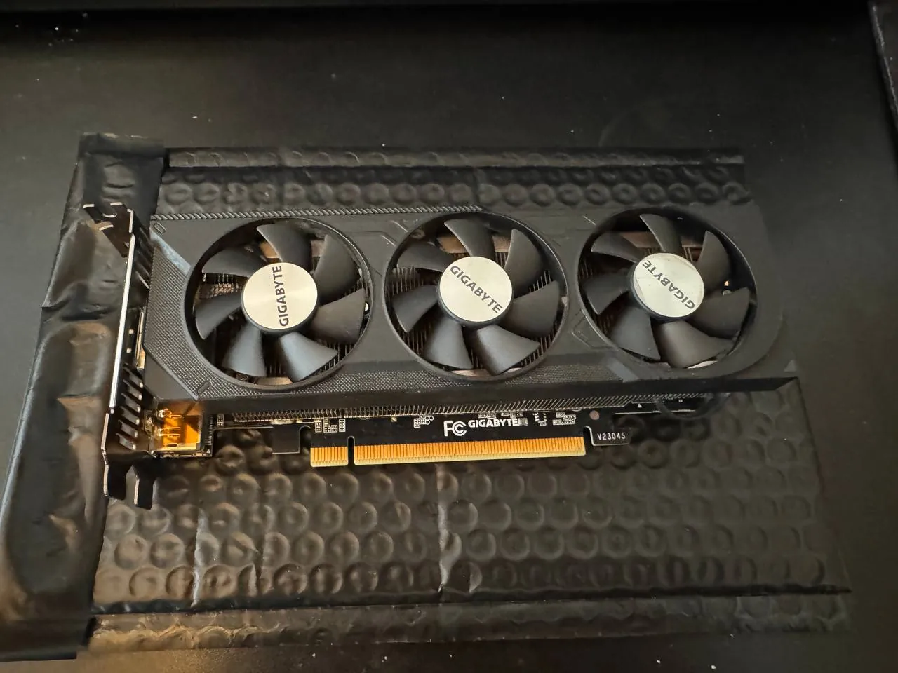 Видеокарта RTX 4060, память и корпус для ПК 1