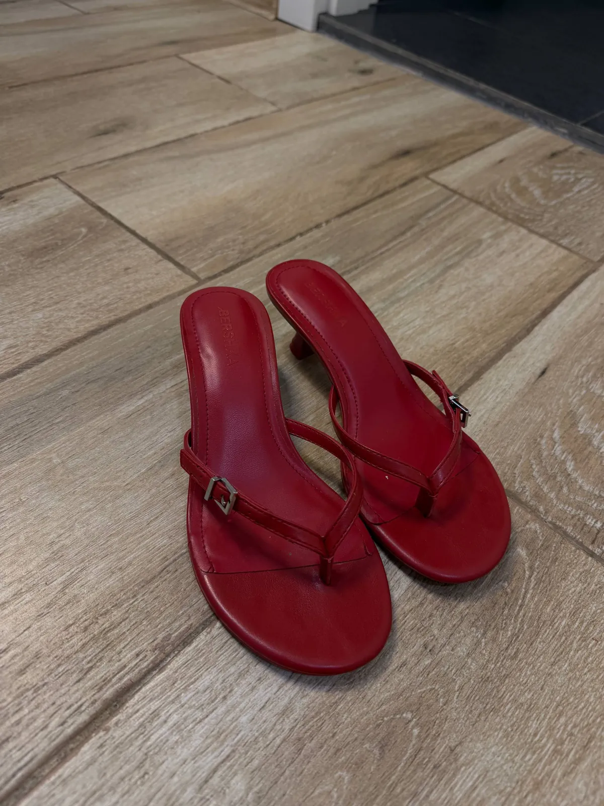 Мюли на низком каблуке Bershka 1