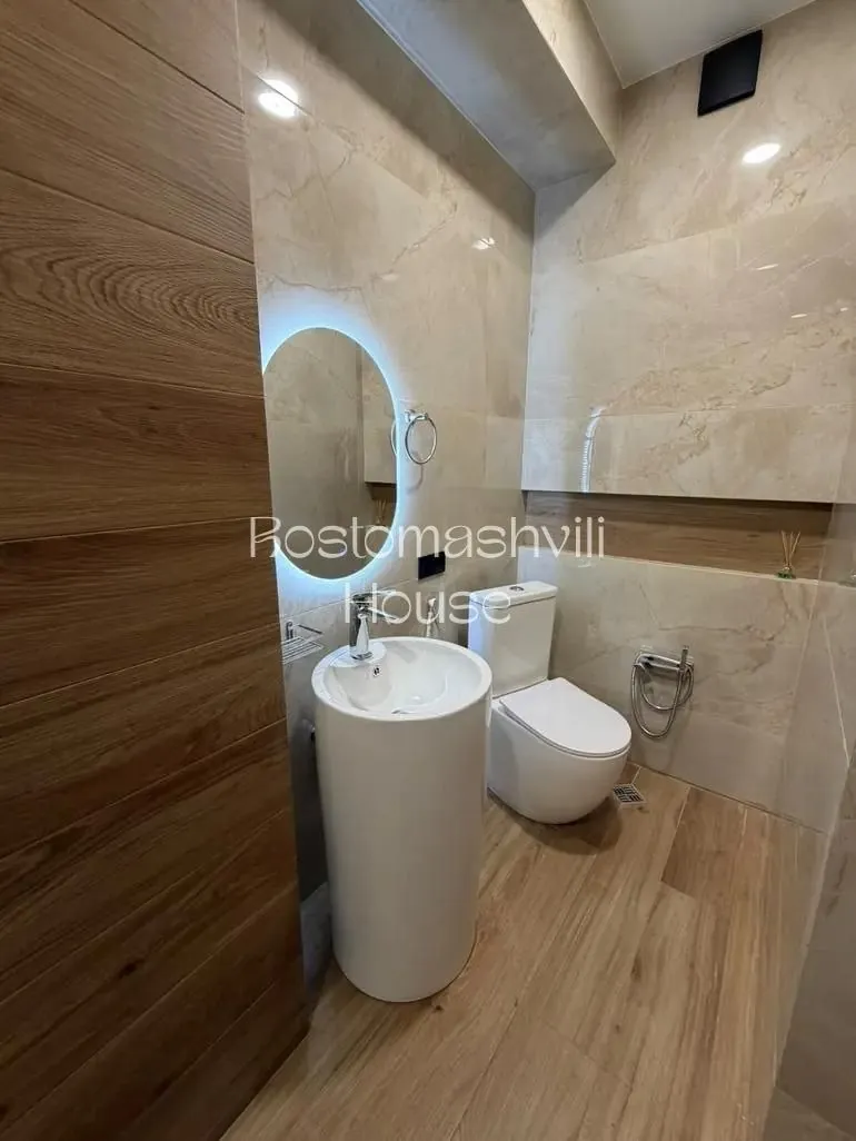Квартира 60 м² с 2 комнатами в Ортачала 9