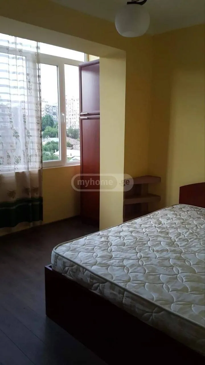 Квартира 45 м² с 2 комнатами в Надзаладеви 8