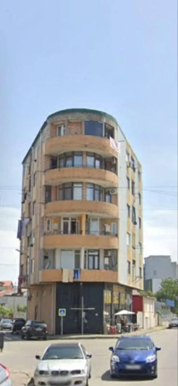 Квартира 45 м² с 1 спальней на Багратиони 6