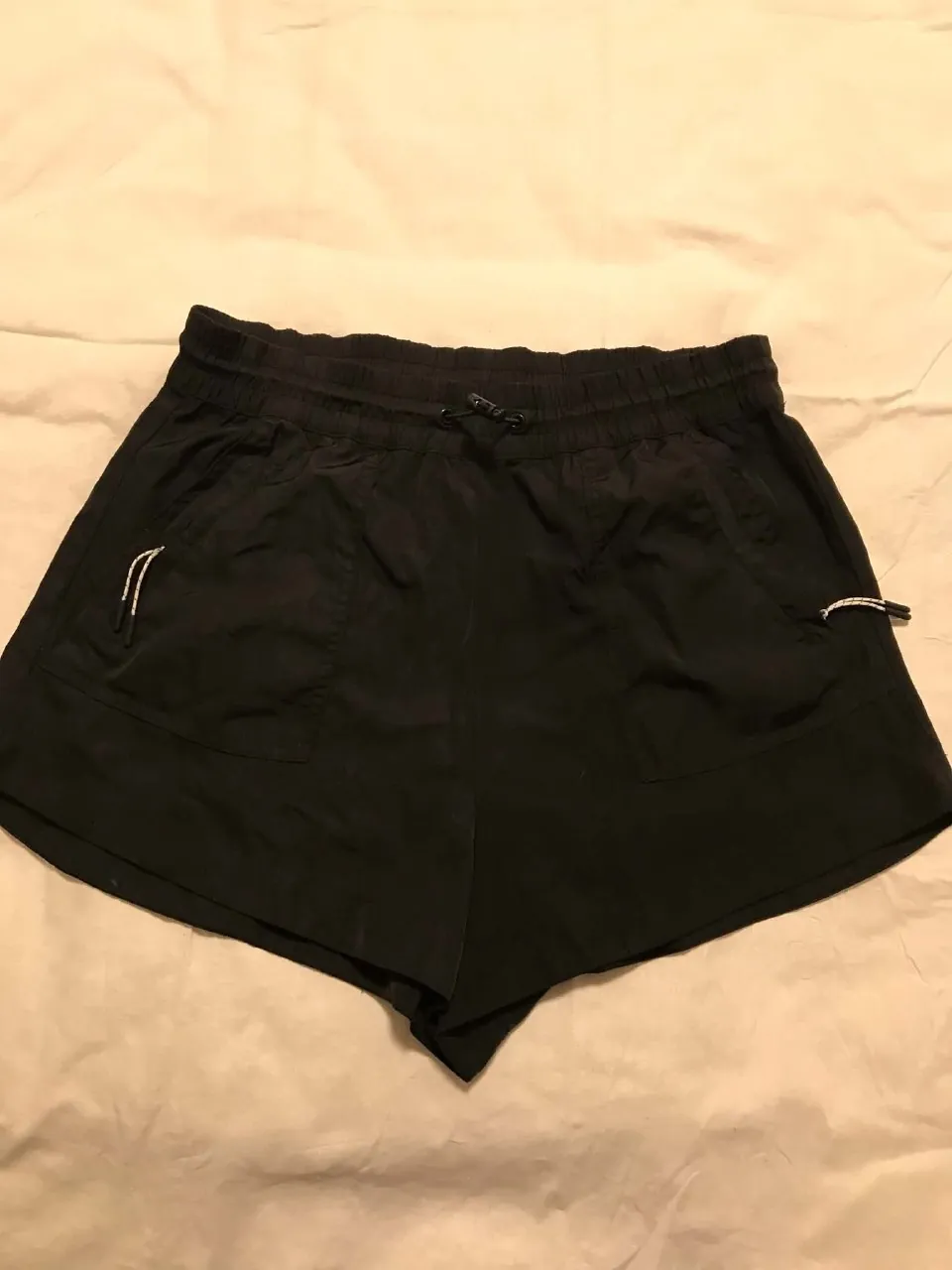 Спортивные шорты и топы Adidas и Nike 3