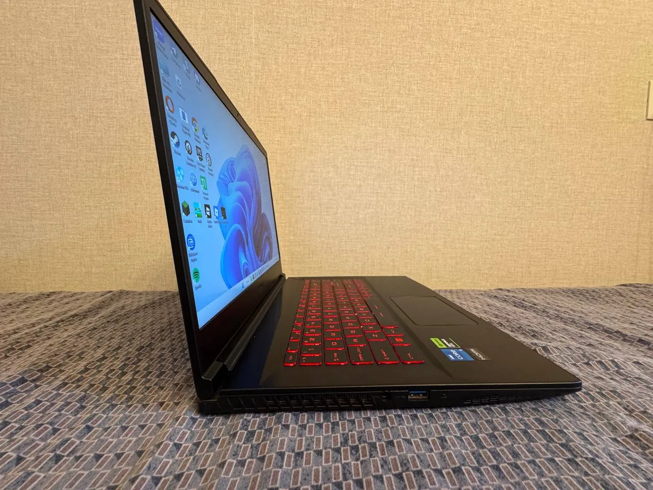 Игровой ноутбук MSI GF63 Thin 4