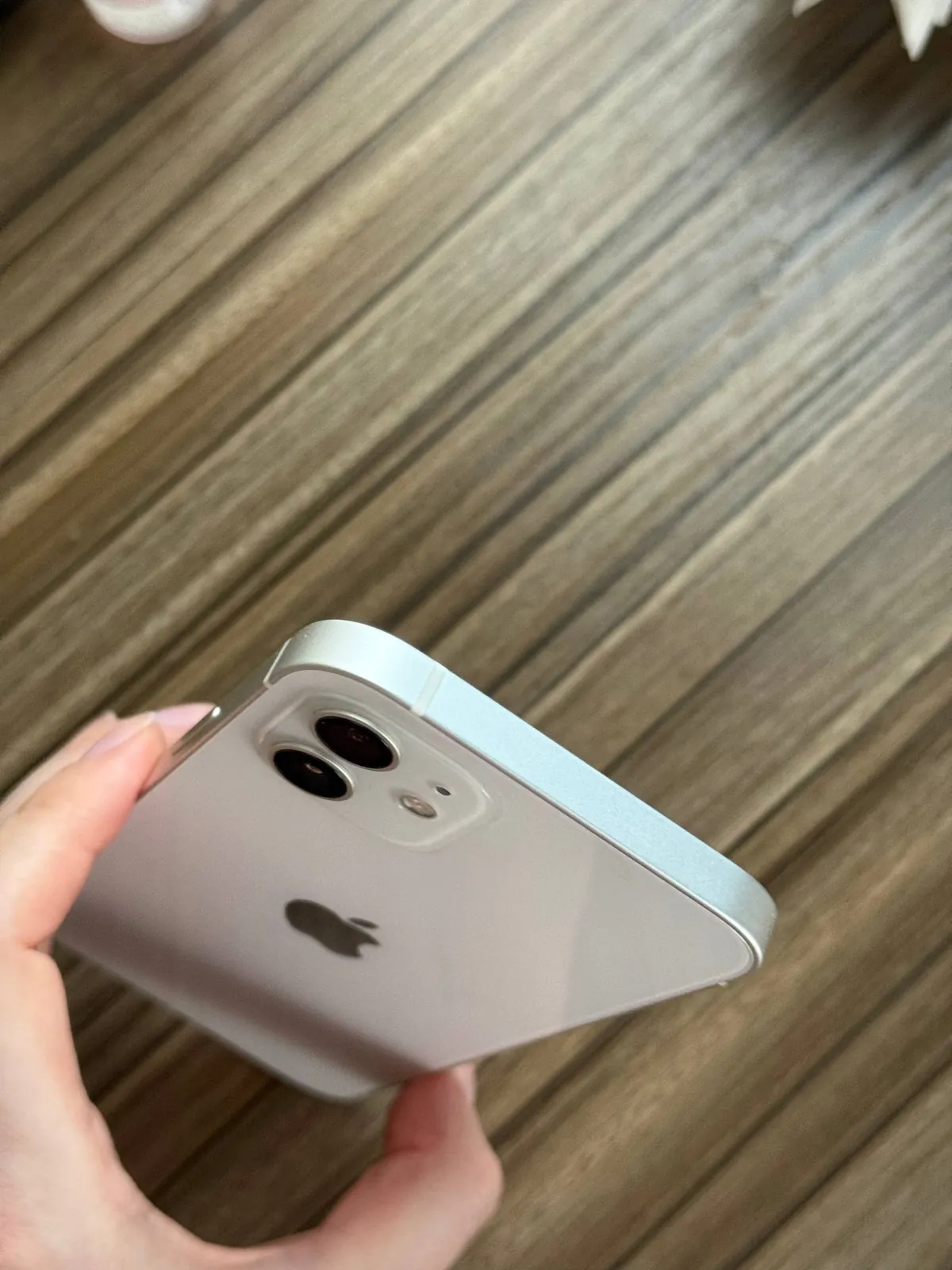 IPhone 12 128 ГБ без царапин и вскрытий 6
