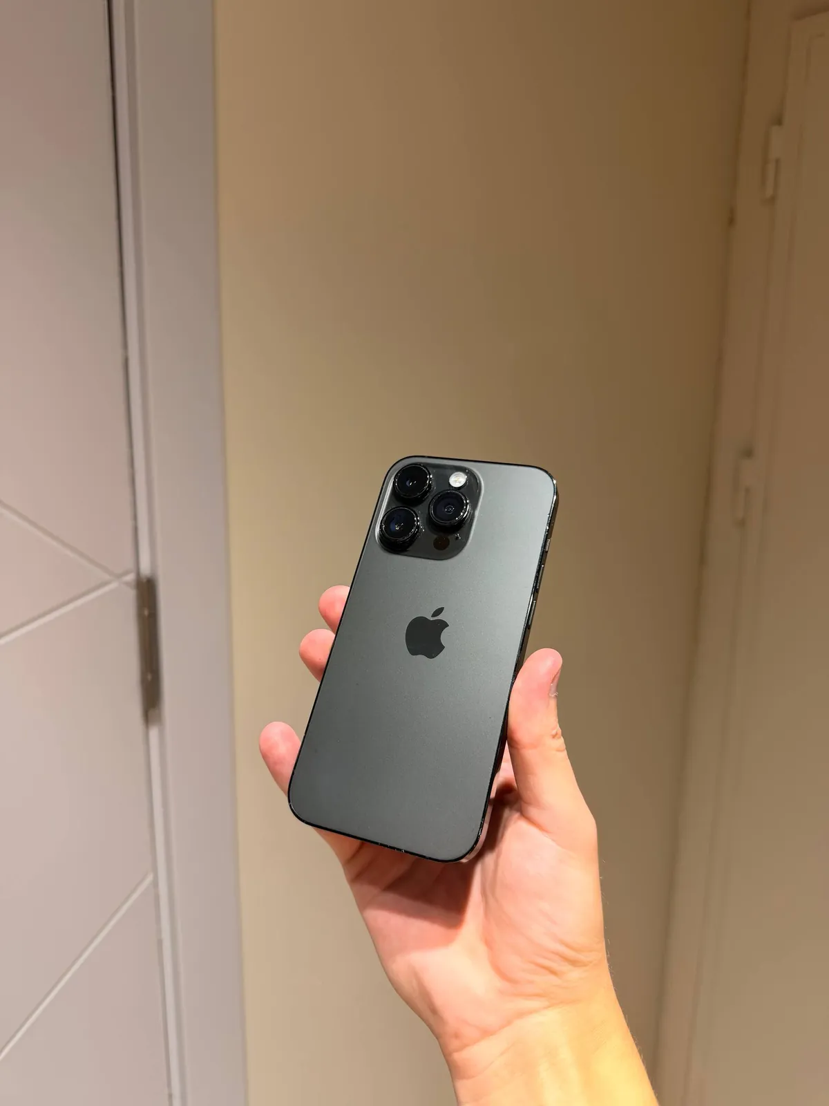 IPhone 14 Pro 256GB в хорошем состоянии 1