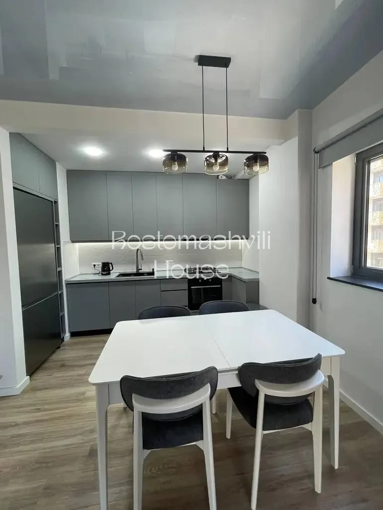 Квартира 113 м² с 4 комнатами в Сабуртало 2