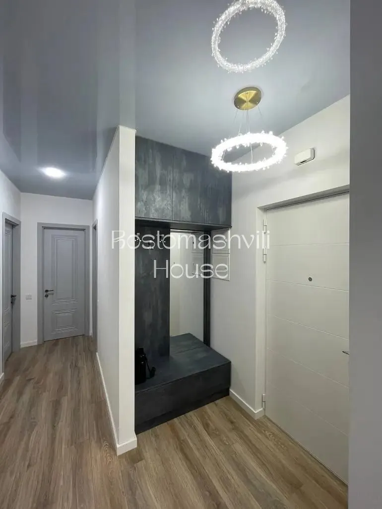 Квартира 113 м² с 4 комнатами в Сабуртало 4