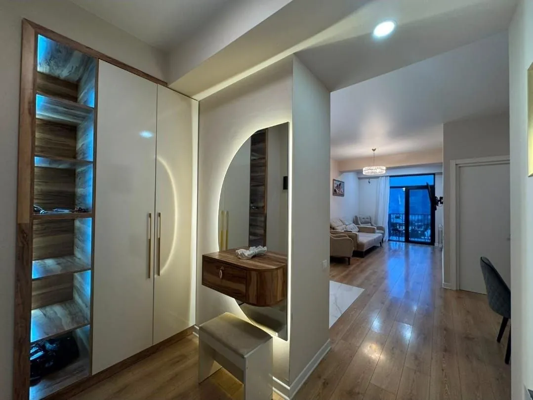 Квартира 85 м² с 3 комнатами в Варкетили 5