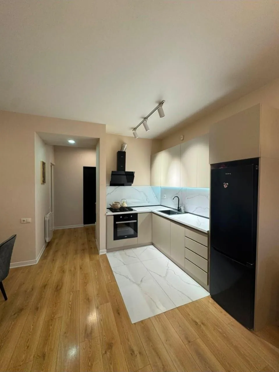 Квартира 85 м² с 3 комнатами в Варкетили 3