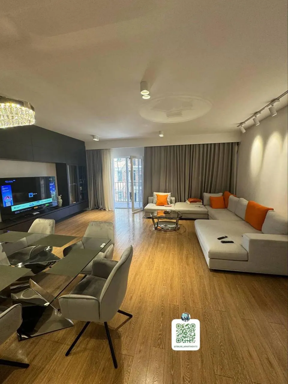 Квартира 120 м² с 3 комнатами в Сабуртало 5