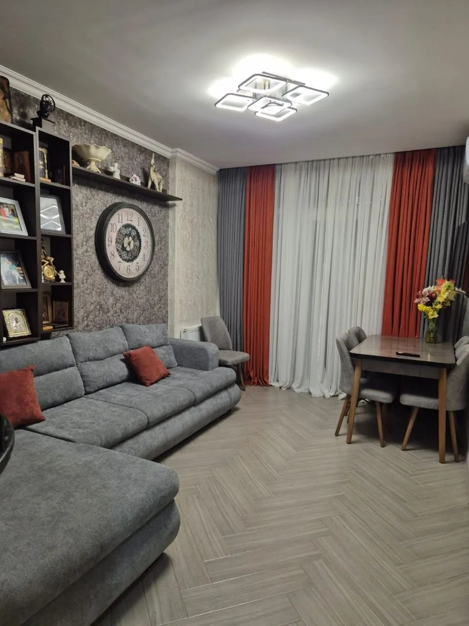 Квартира 65 м² с 2 спальнями на Химшиашвили 1