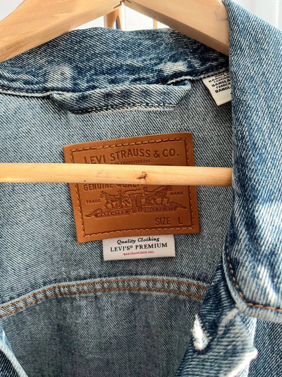 Мужская джинсовая куртка Levi's в Сабуртало 2