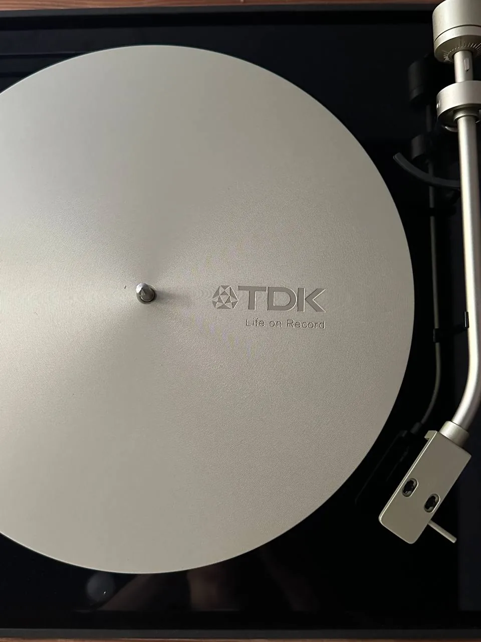 Виниловый проигрыватель TDK Life on Record 8