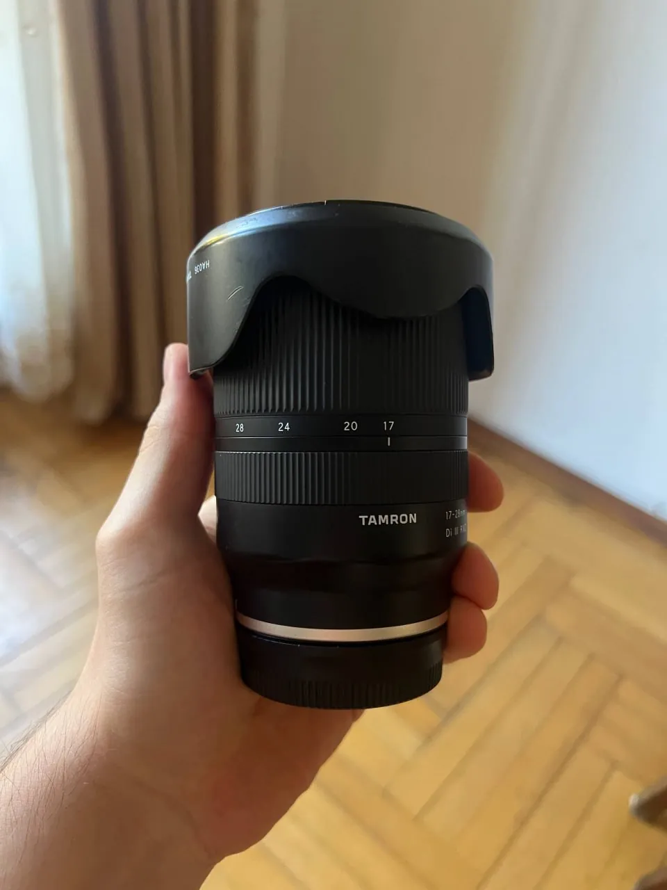 Объектив Tamron 17-28mm F2.8 для Sony E 3