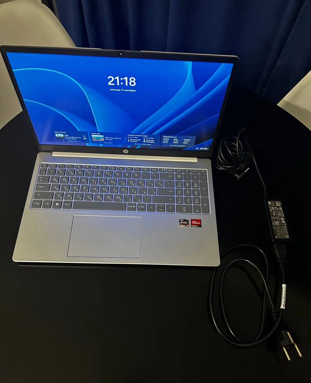 Ноутбук HP Laptop 15-fc0033ci 2