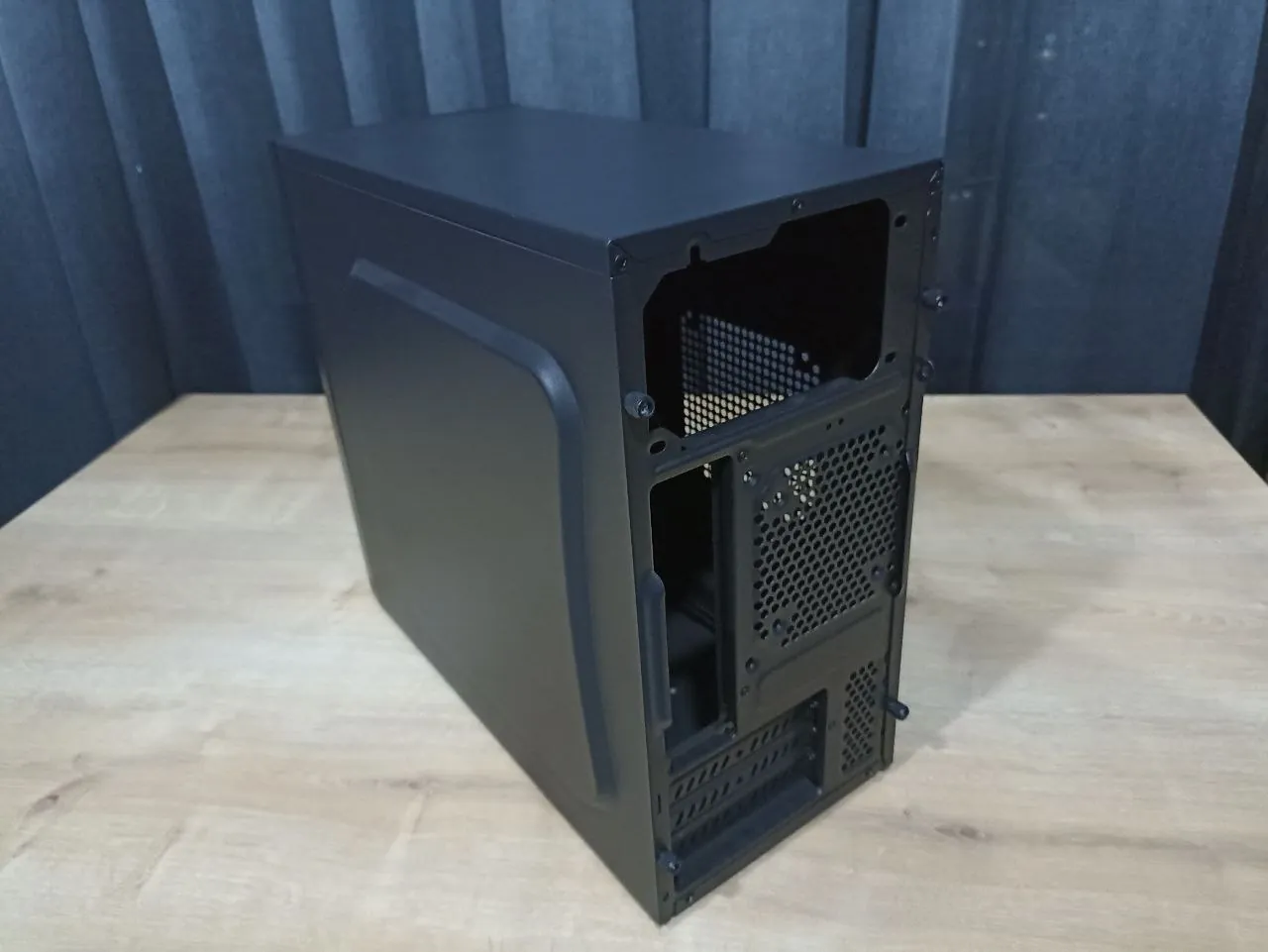 Корпус для ПК DeepCool Micro/Mini ATX 2