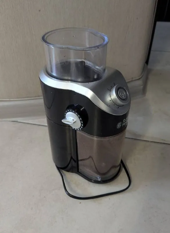 Электрическая кофемолка Russell Hobbs 1
