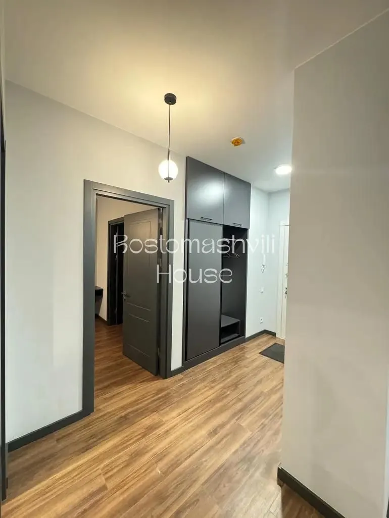 Квартира 55 м² с 2 комнатами в Сабуртало 5