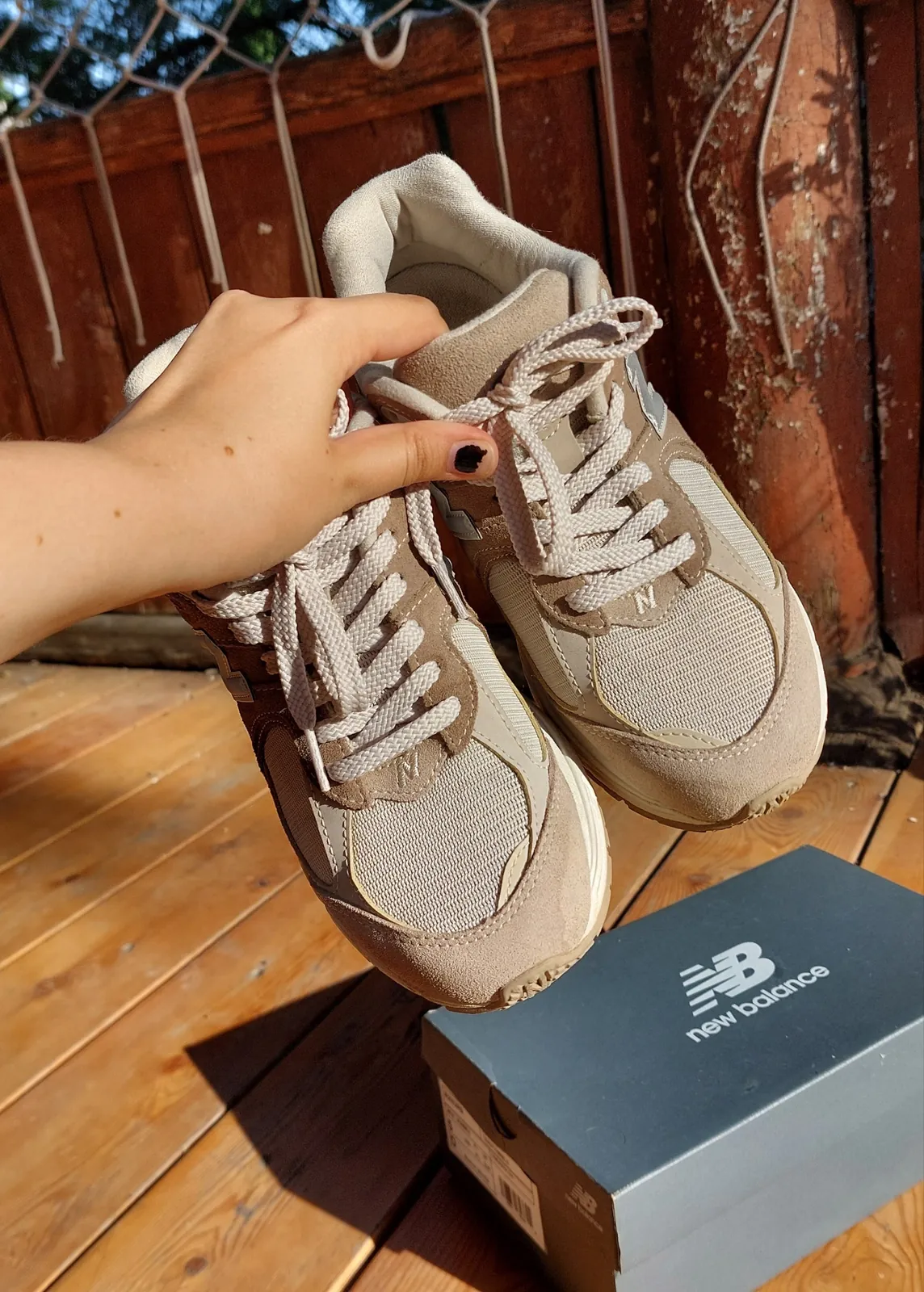 Кроссовки New Balance 2002R, размер 37.5 4