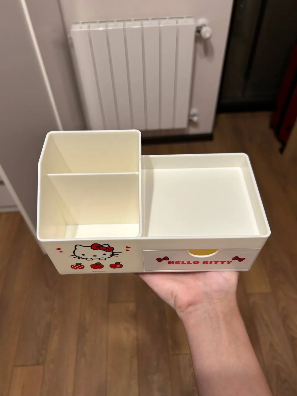 Канцелярские органайзеры Hello Kitty 2