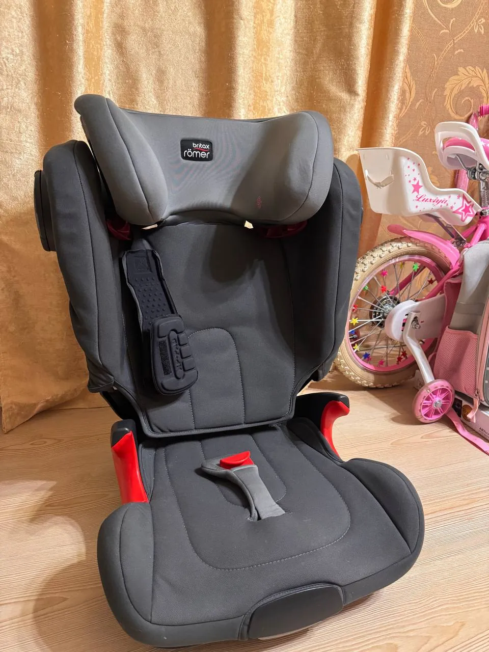 Автокресло Britax Römer Kidfix Isofix 1