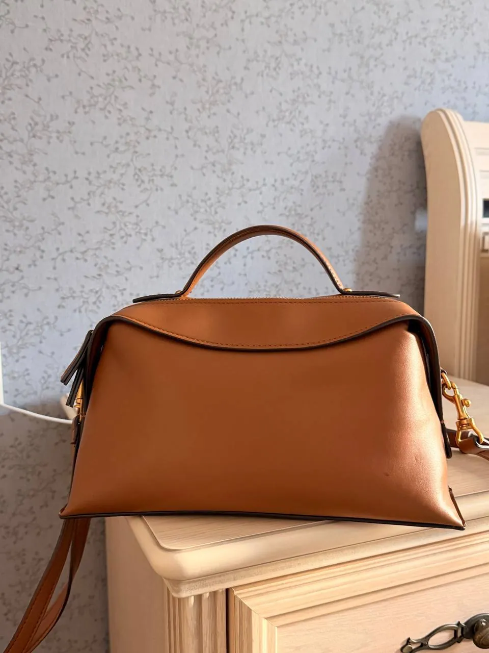 Женские сумки Zara и винтажная сумка 9