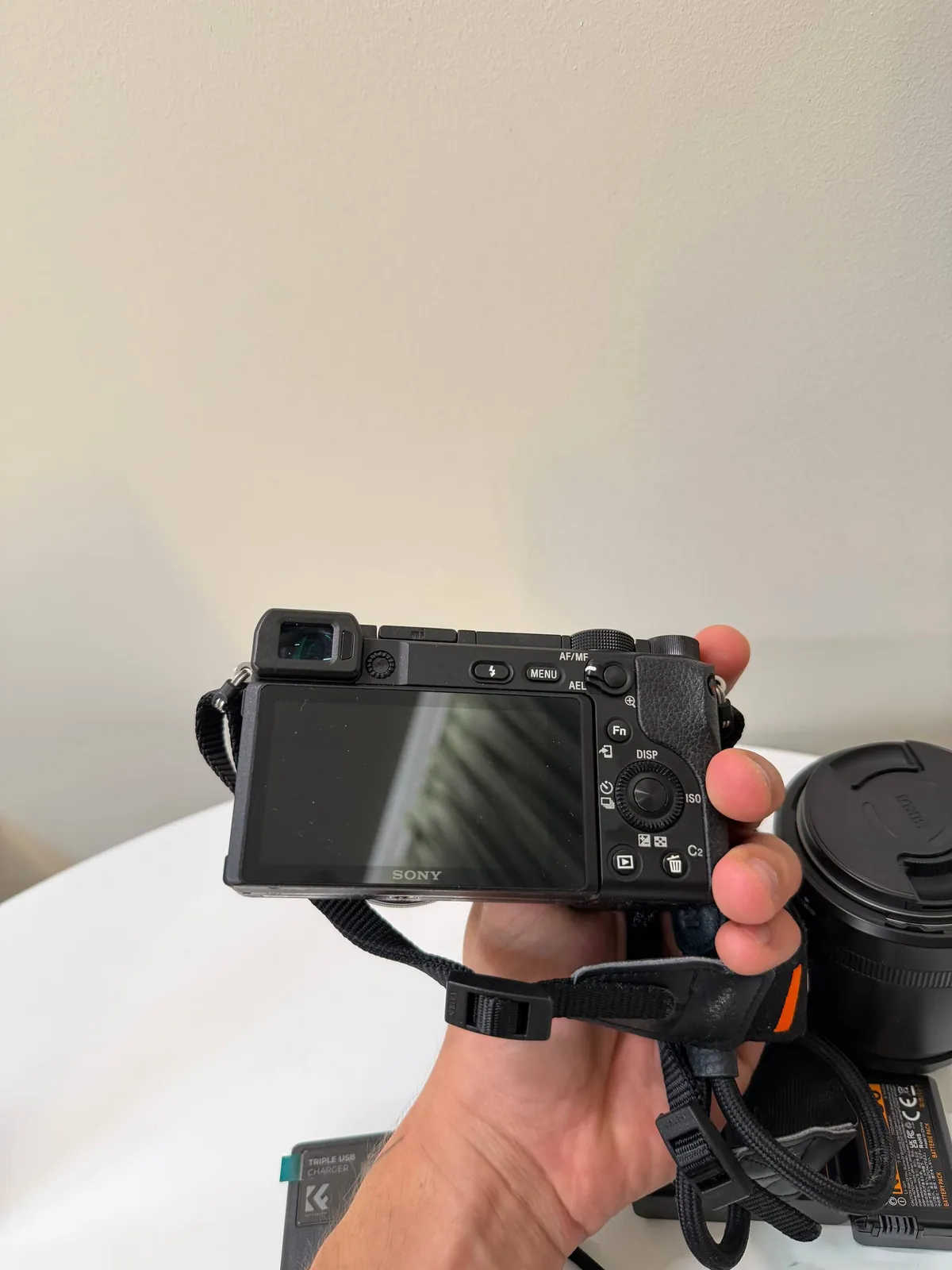 Фотокамера Sony A6400 с комплектом объективов 2
