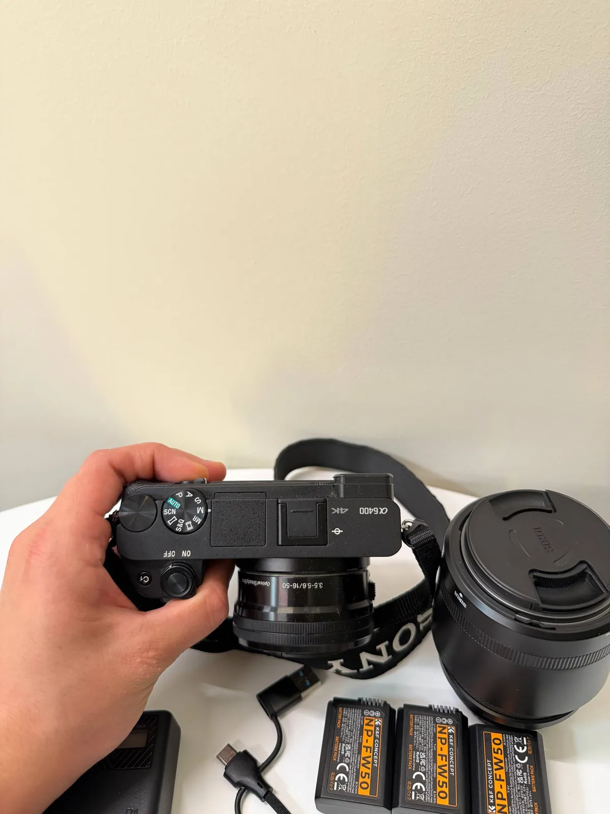 Фотокамера Sony A6400 с комплектом объективов 3
