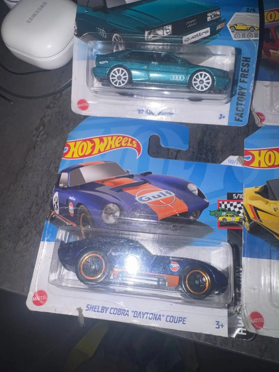 Машинка Hot Wheels Mercedes и Formula 1 2