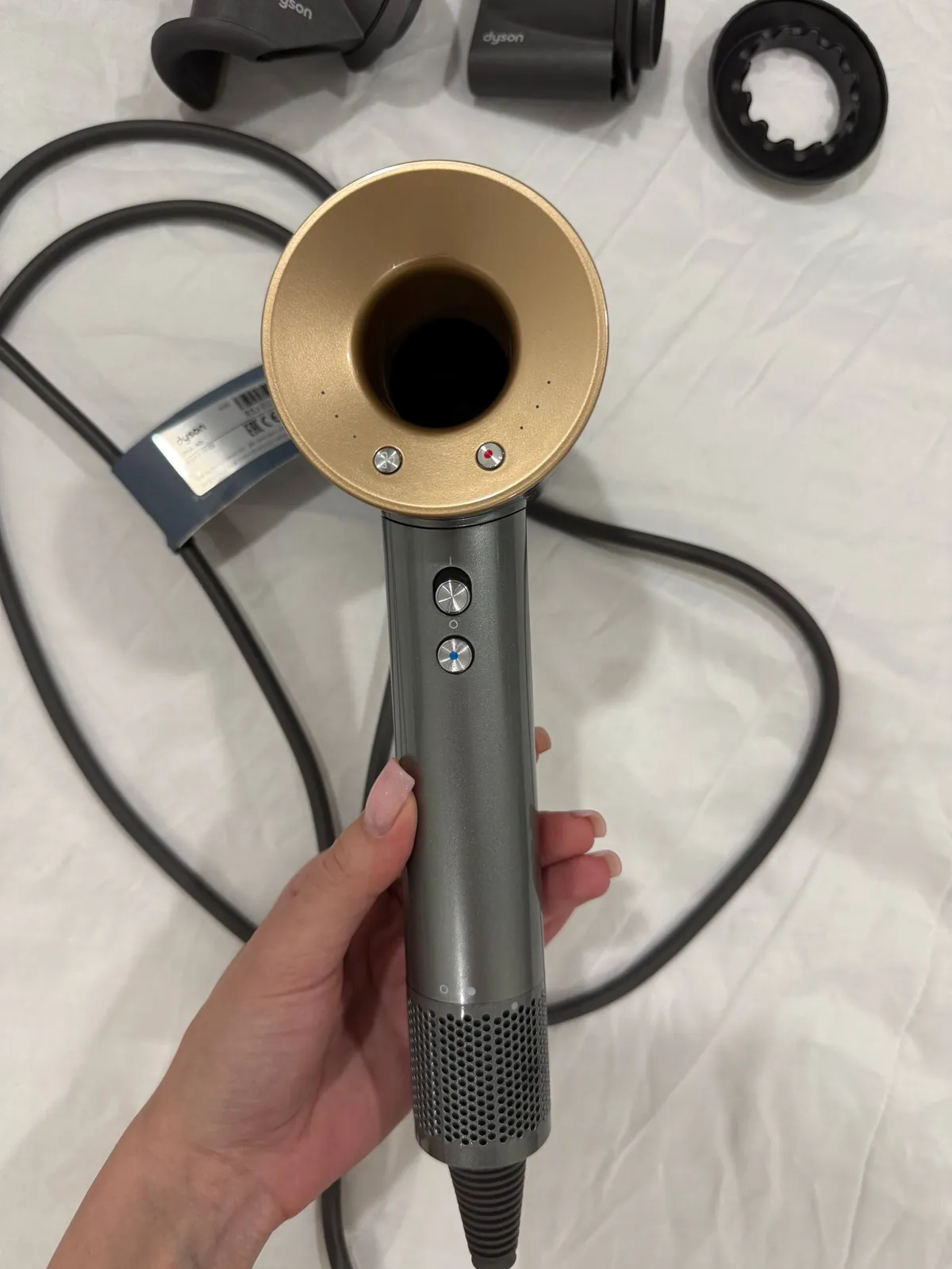 Фен Dyson Supersonic 2