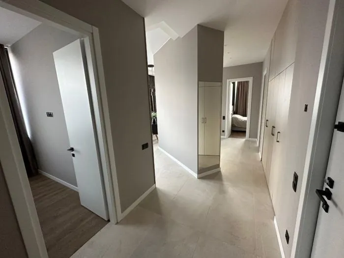 Квартира 95 м² в Axis Towers Ваке 4