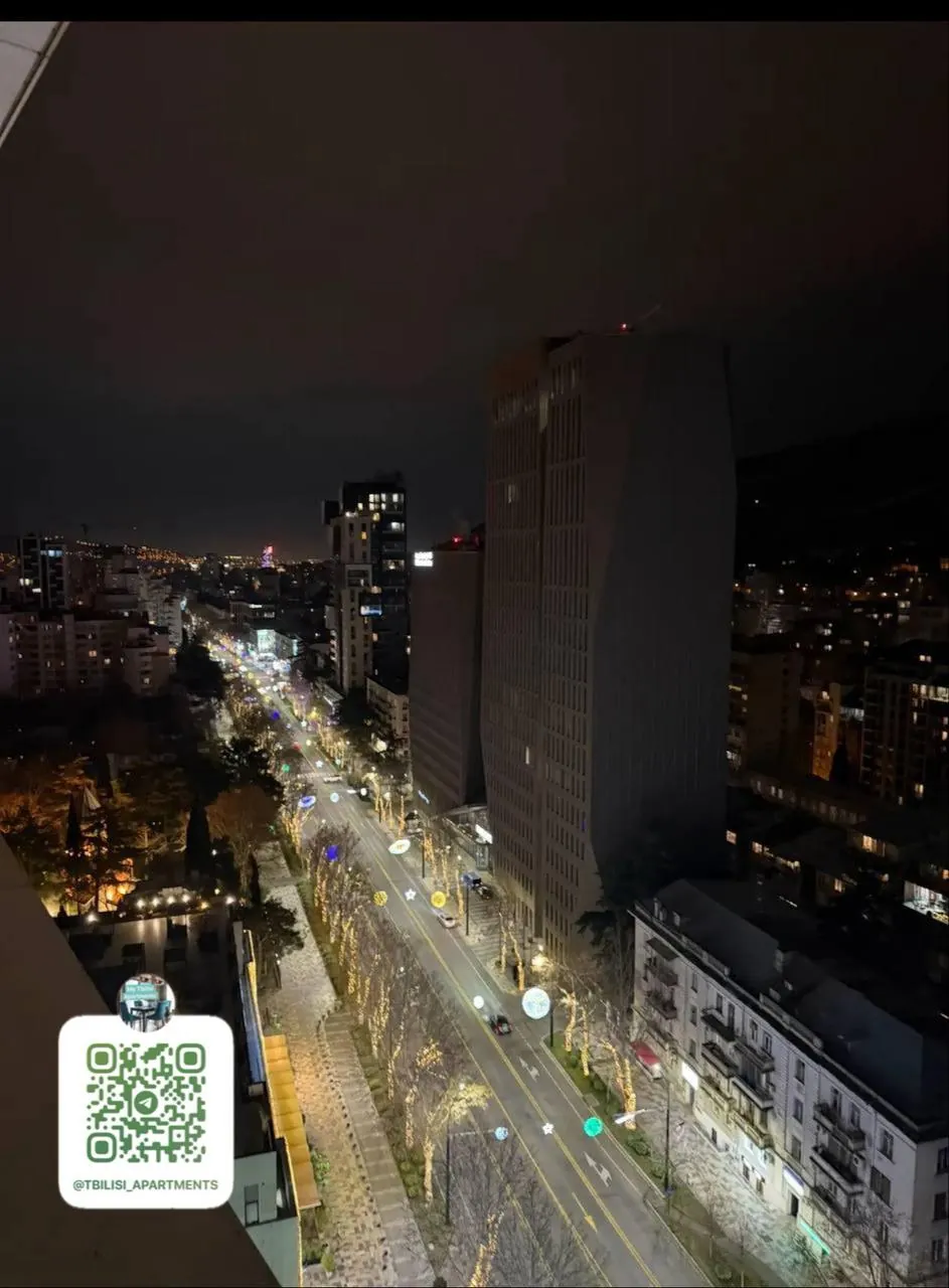 Квартира 94 м² в Axis Towers Ваке 10
