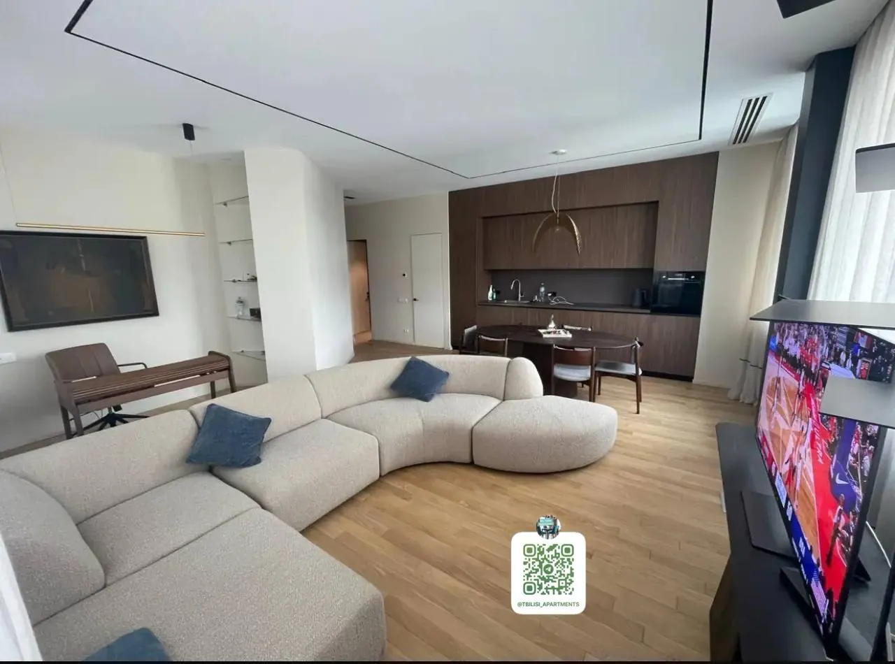 Квартира 94 м² в Axis Towers Ваке 1
