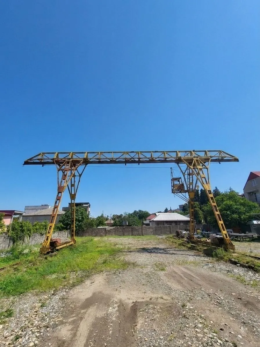 Козловой кран грузоподъёмностью 25 тонн 1