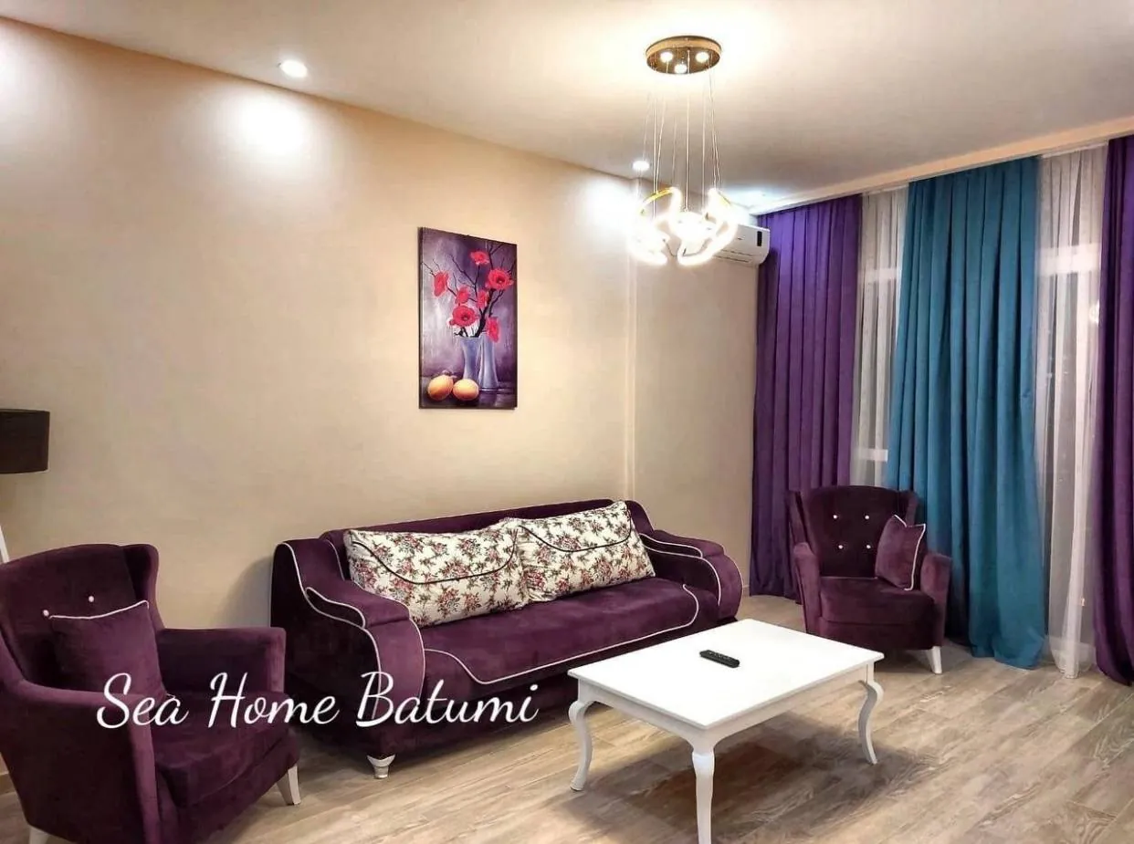 Квартира 75 м² с новым ремонтом в Батуми 1