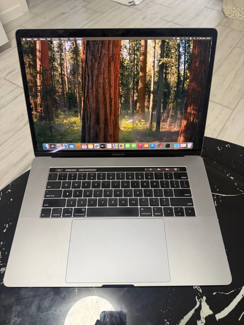 MacBook Pro 15 2018 i7 1